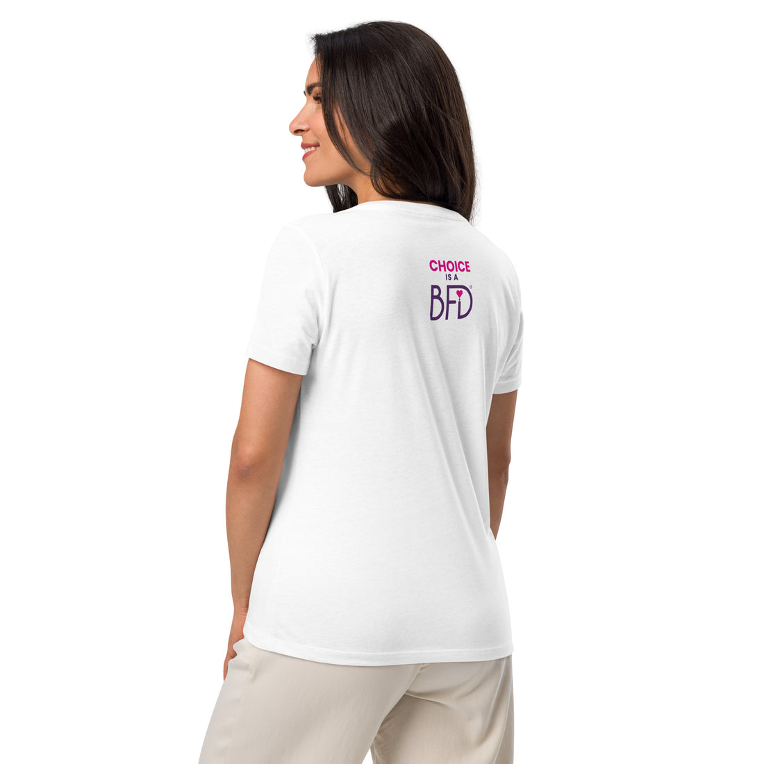 Women’s relaxed v-neck t-shirt